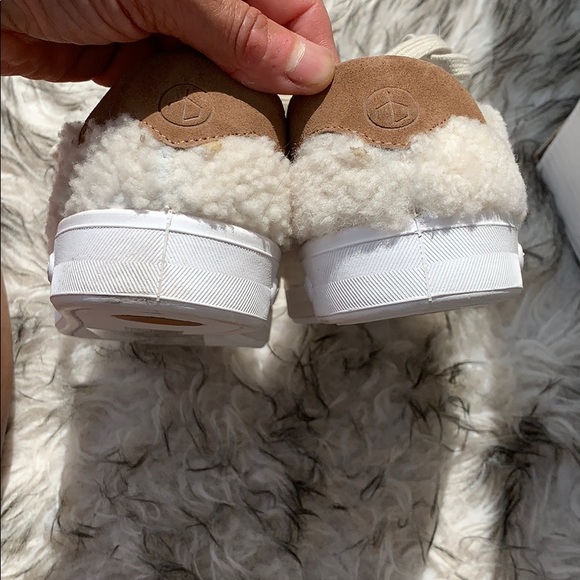 Rag & Bone Standard Issue Shearling Sneakers - Picture 5 of 8
